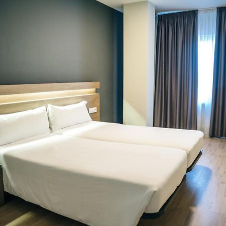 Hotel Alda Estacion 庞特维德拉 外观 照片