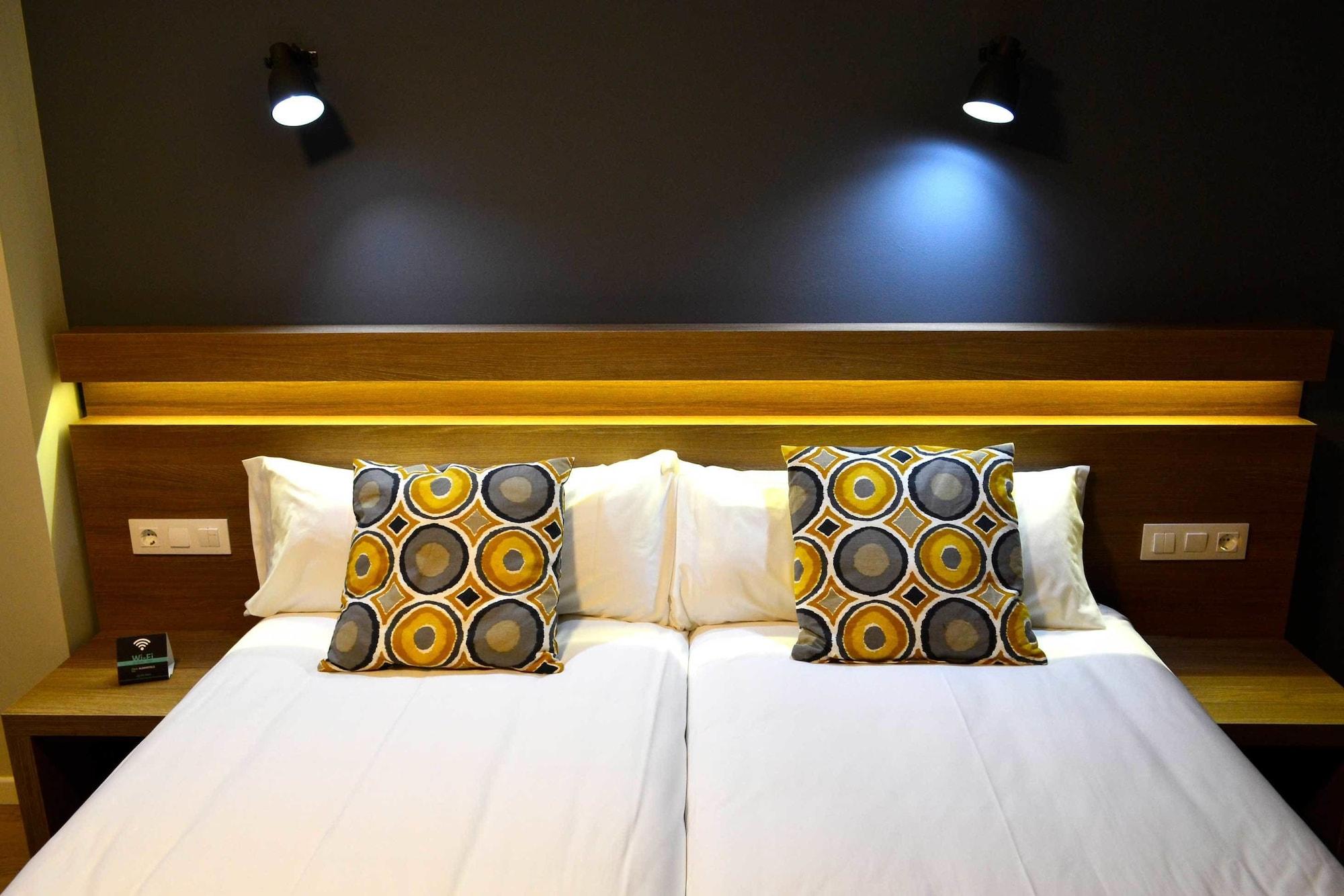 Hotel Alda Estacion 庞特维德拉 外观 照片