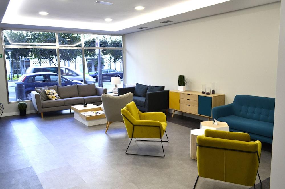 Hotel Alda Estacion 庞特维德拉 外观 照片